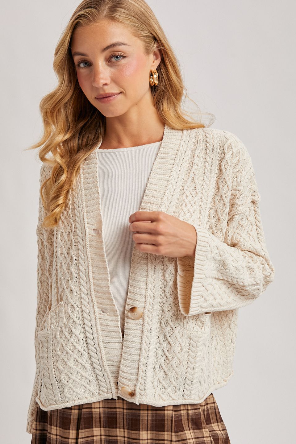BUTTON DOWN CABLE KNIT SWEATER CARDIGAN, Contents:100%POLYESTER