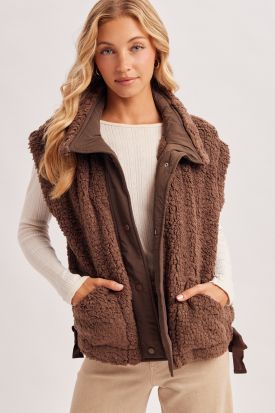 BUTTON DOWN MOCK NECK FLEECE SHERPA VEST, Contents:100%POLYESTER