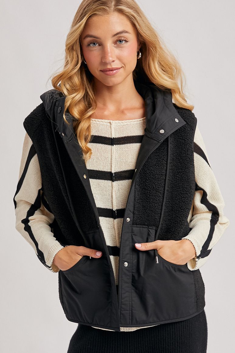 SHERPA FLEECE HOODED VEST WITH FAUX SUEDE INNER, Contents:100%POLYESTER