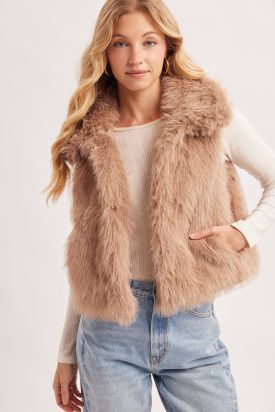 HOOKED UP LAPEL POCKET FAUX FUR VEST, Contents:100%POLYESTER