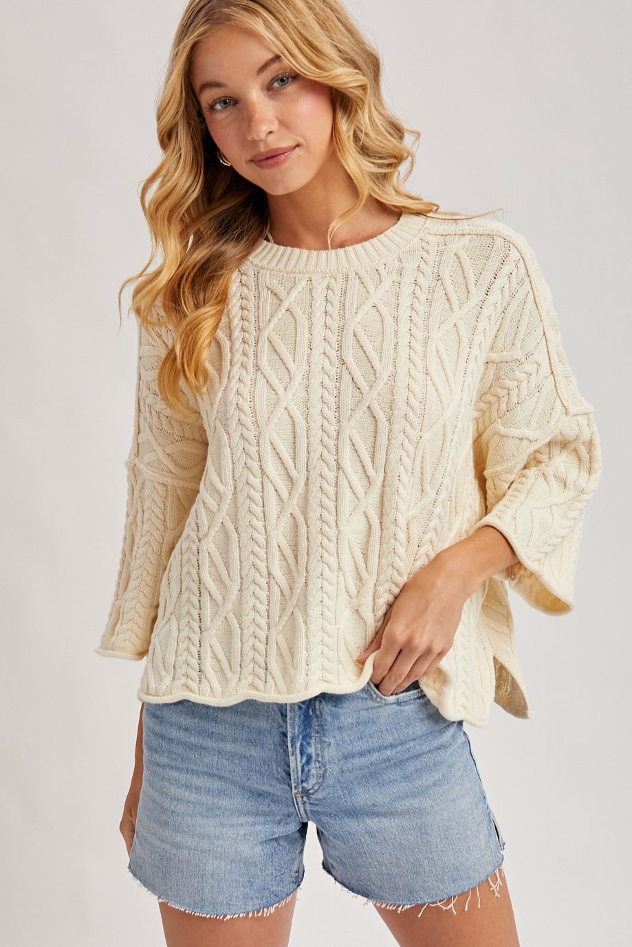 OVERSIZED BELL SLEEVE CABLE KNIT SWEATER, Contents:100%COTTON